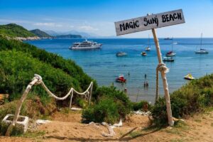 Šunj beach on Lopud - cheap DIY day trip from Dubrovnik 